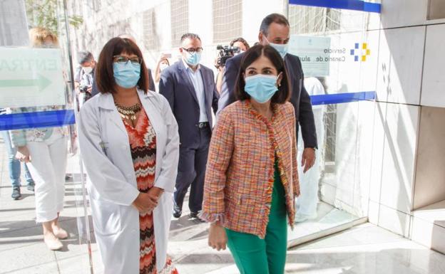Carolina Darias visita el Hospital Universitario Insular de Gran Canaria