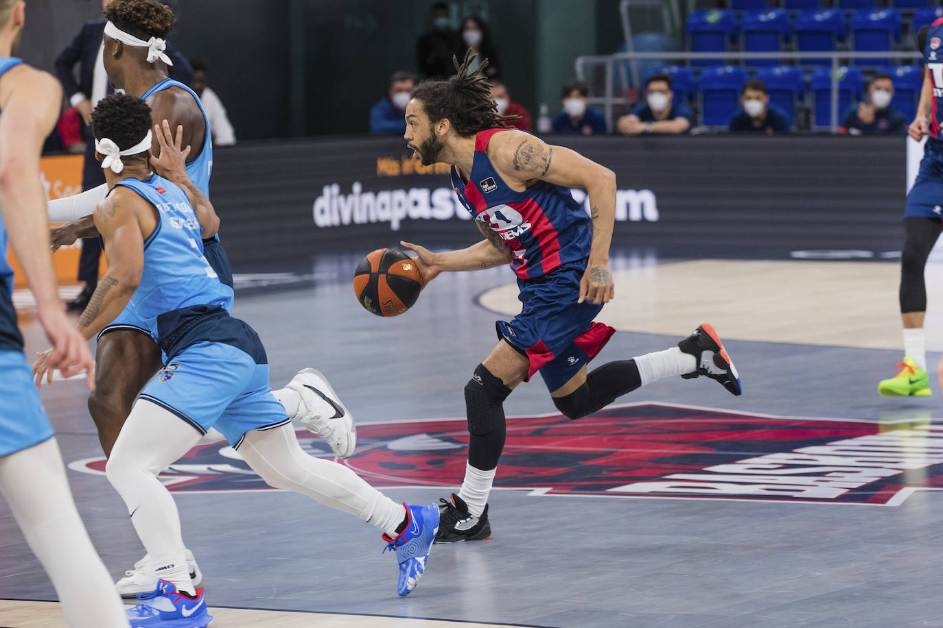 Fotos: Las mejores fotos del Baskonia - Estudiantes