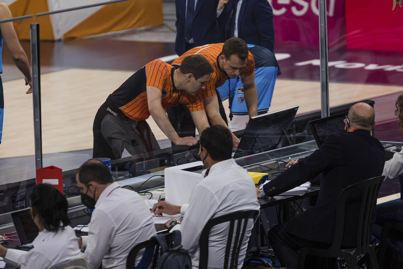 Fotos: Las mejores fotos del Baskonia - Estudiantes