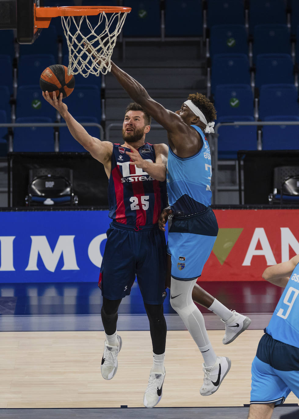 Fotos: Las mejores fotos del Baskonia - Estudiantes