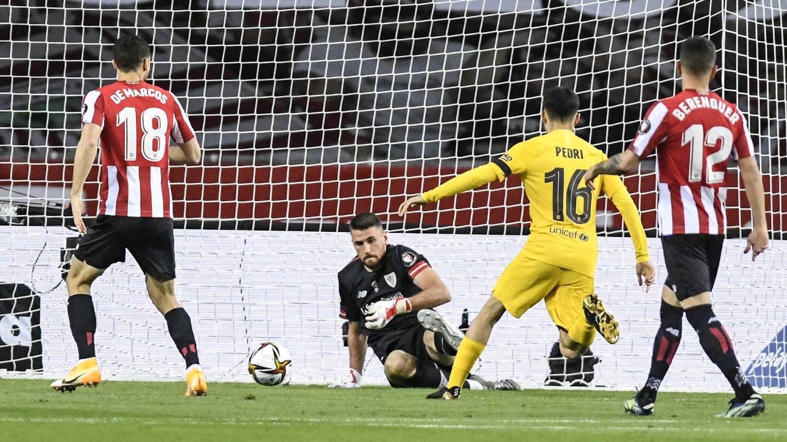 Fotos: Las mejores imágenes de la final de copa entre el Athletic y el Barcelona