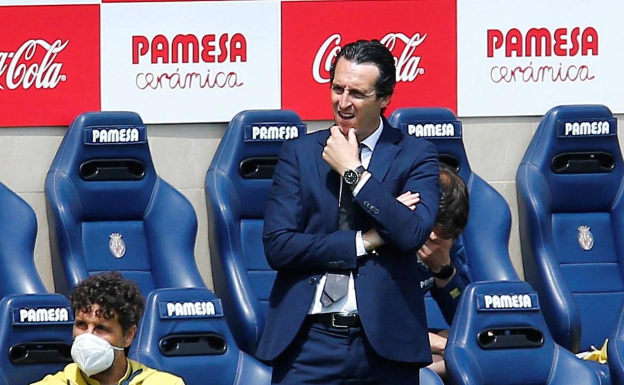 Emery, en el banquillo del Villarreal. 