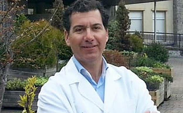 Juan Ilarduya, secretario del Colegio