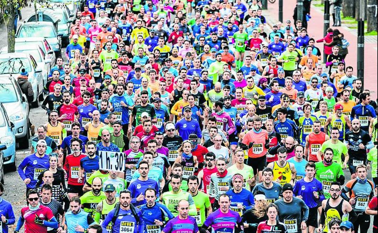 La Media Maratón de 2019 llenó las calles de Vitoria