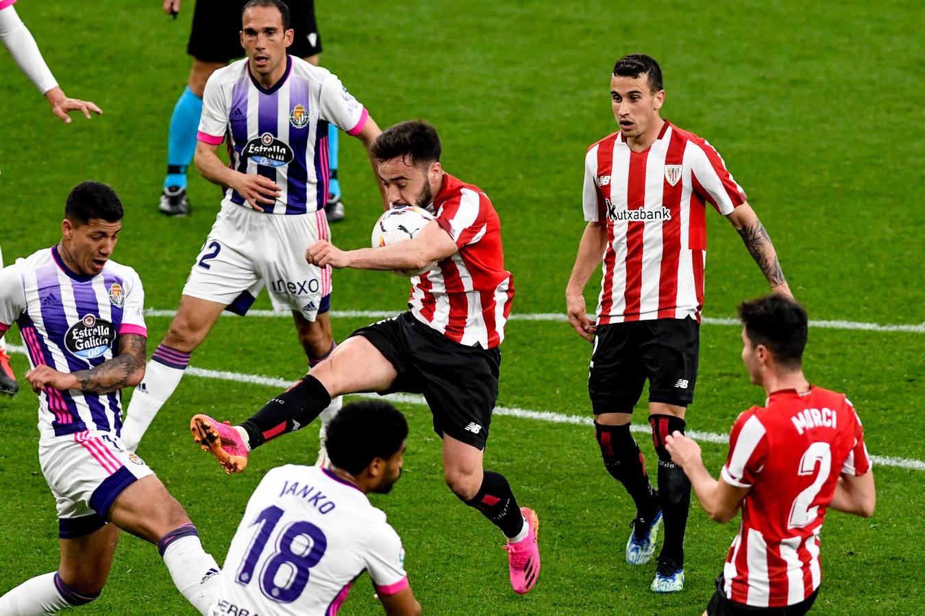 Fotos: Las mejores imágenes entre el Athletic y el Valladolid
