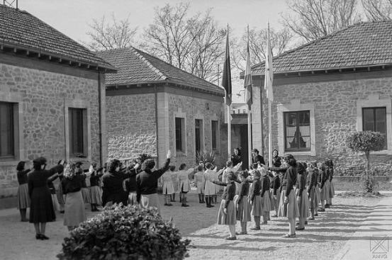 La Sección Femenina abrió las puertas del Preventorio Virgen Blanca en el Polvorín.