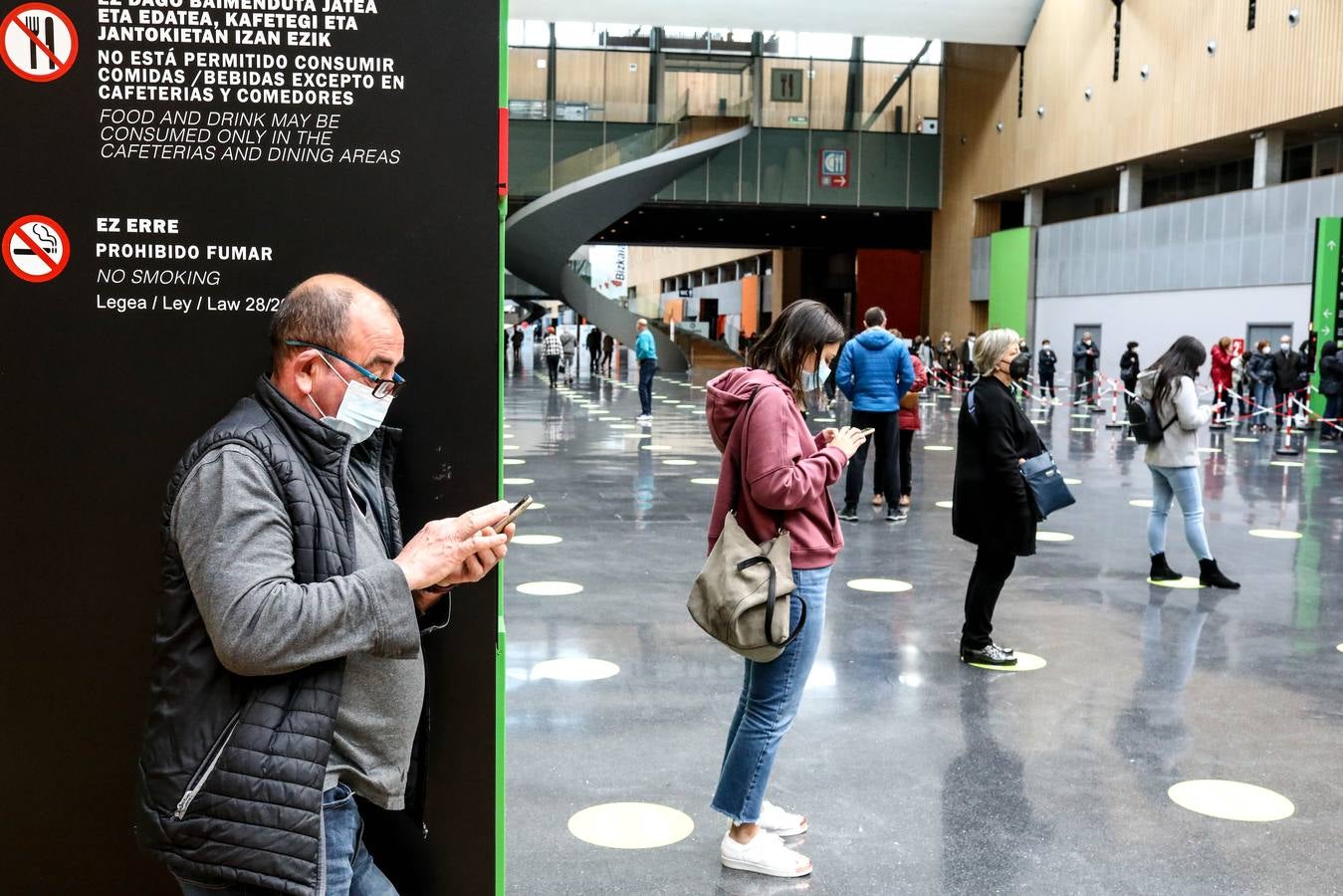 Fotos: Vacunación masiva en el BEC
