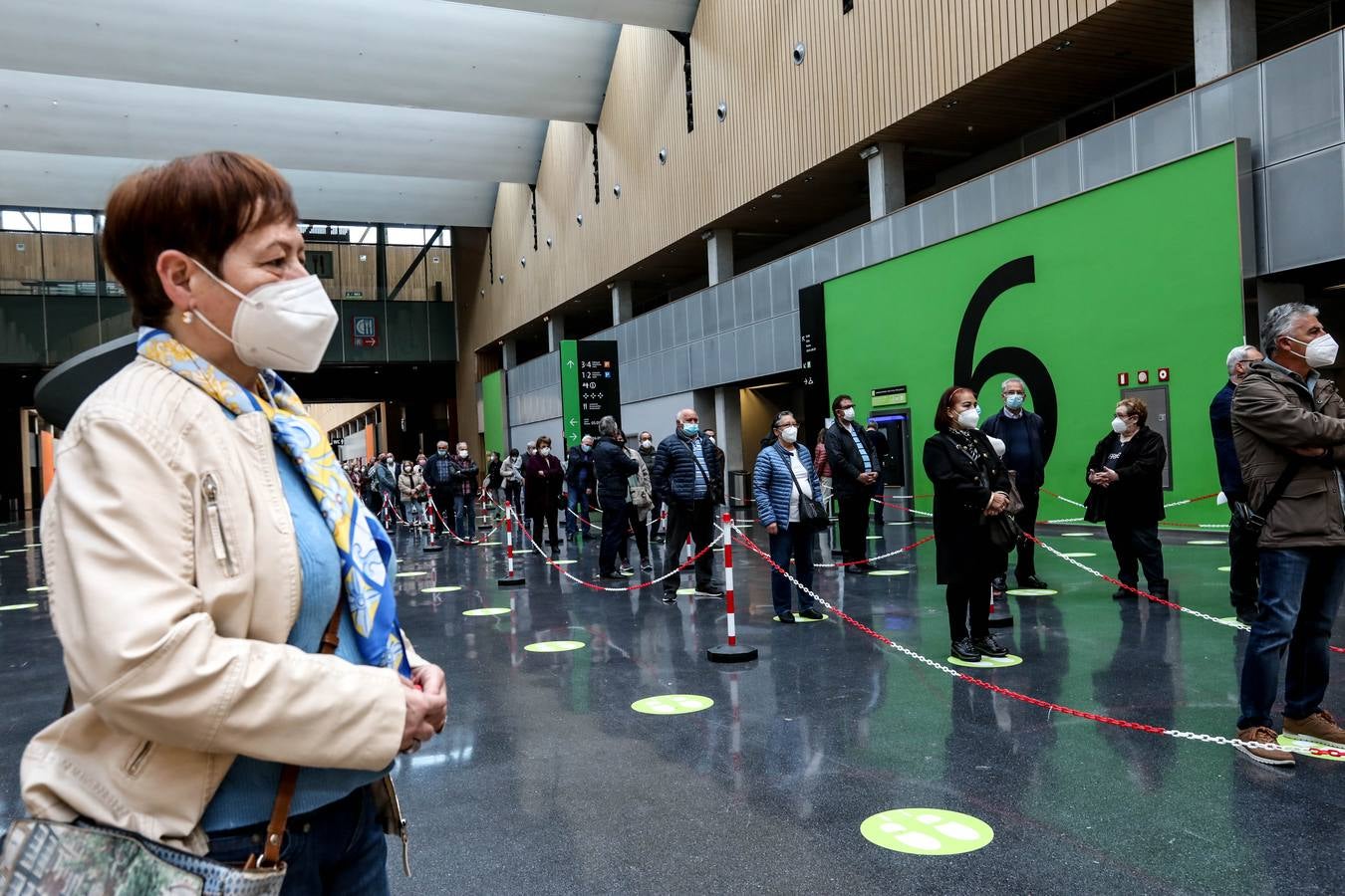 Fotos: Vacunación masiva en el BEC