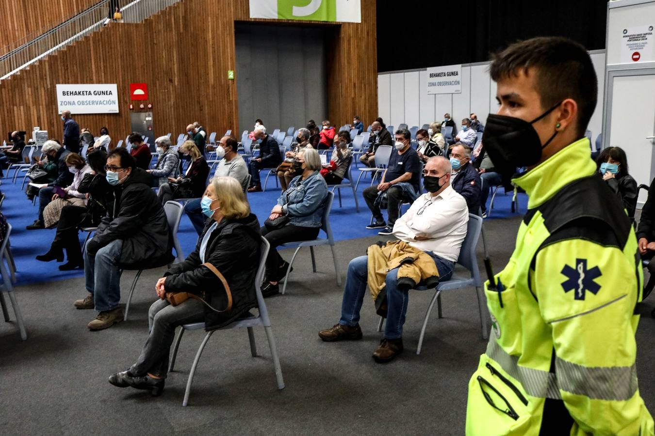 Fotos: Vacunación masiva en el BEC