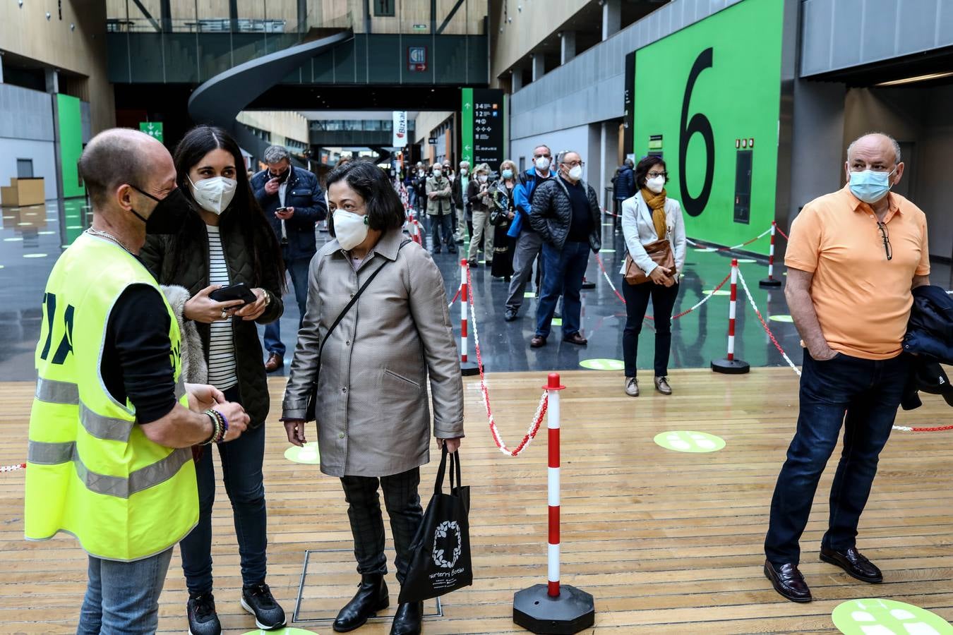 Fotos: Vacunación masiva en el BEC