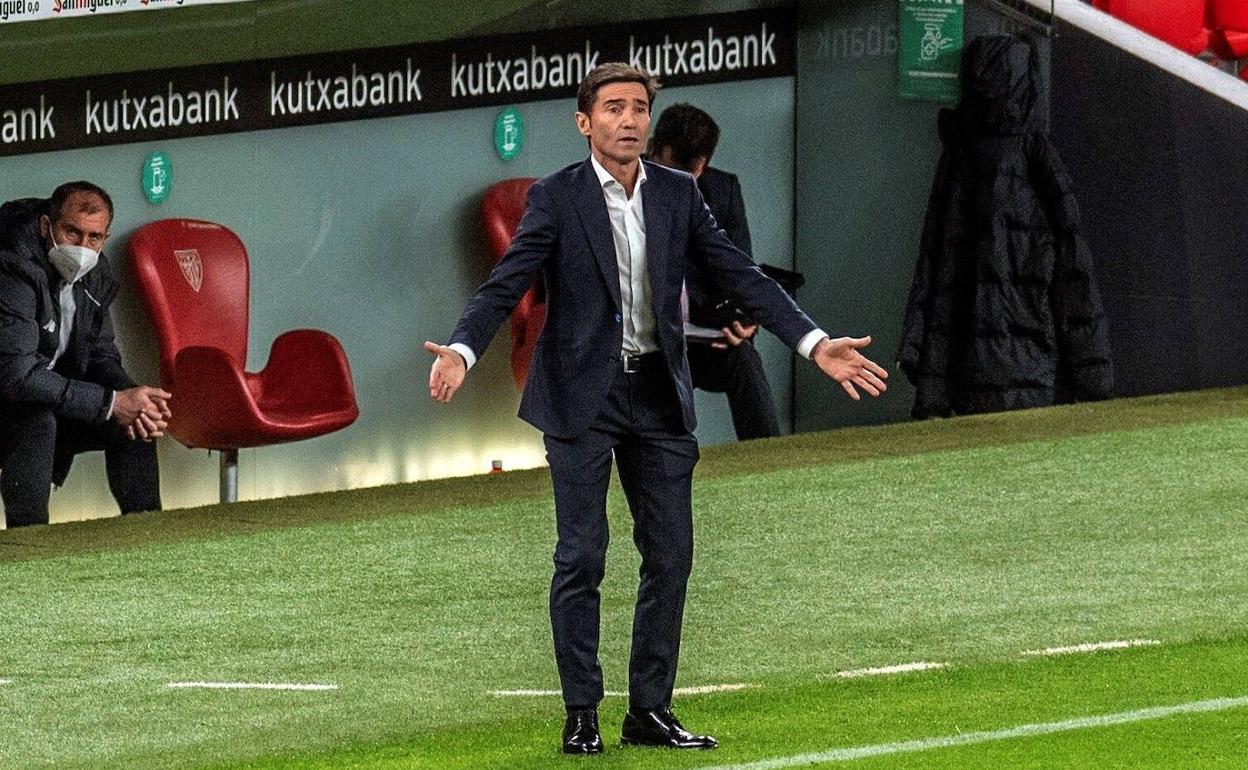 Marcelino, en un momento del duelo contra el Atlético.