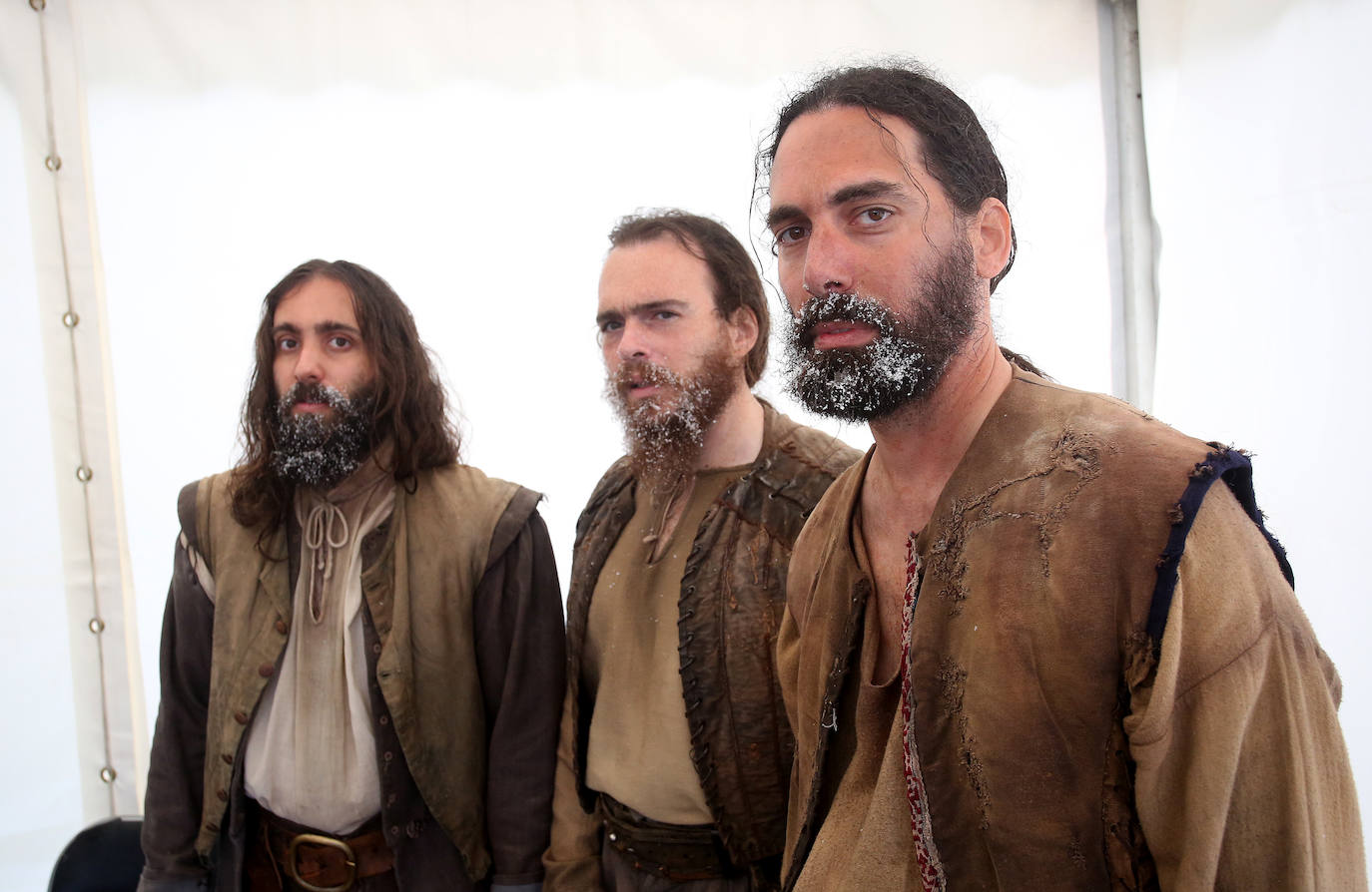 Fotos: Rodaje de Elcano en la playa de Azkorri, en imágenes