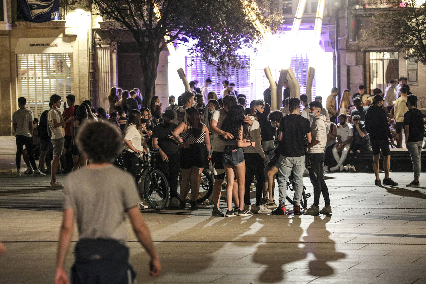 Fotos: Así ha vivido Vitoria el fin del estado de alarma