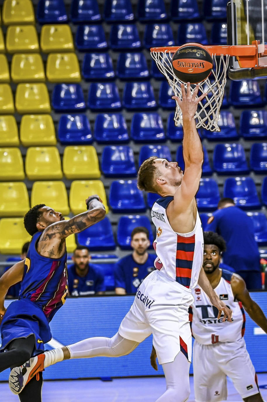 Fotos: Las mejores imágenes del Barça - Baskonia