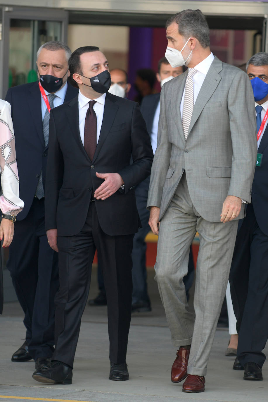 Fotos: Letizia saca su lado flamenco en Fitur: el mono de volantes que nadie esperaba ver