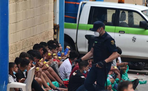 Euskadi acogerá a ocho de los 200 menores que serán trasladados desde Ceuta