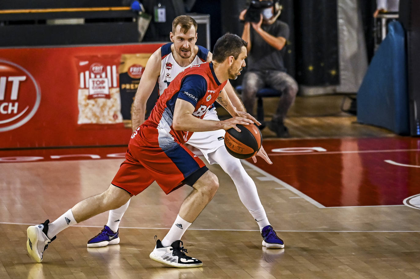 Fotos: Las mejores imágenes del Manresa-Baskonia