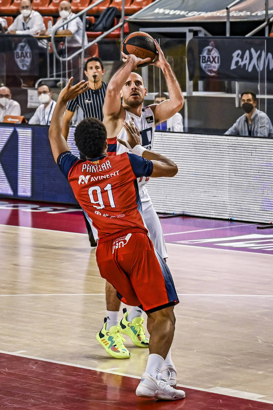 Fotos: Las mejores imágenes del Manresa-Baskonia