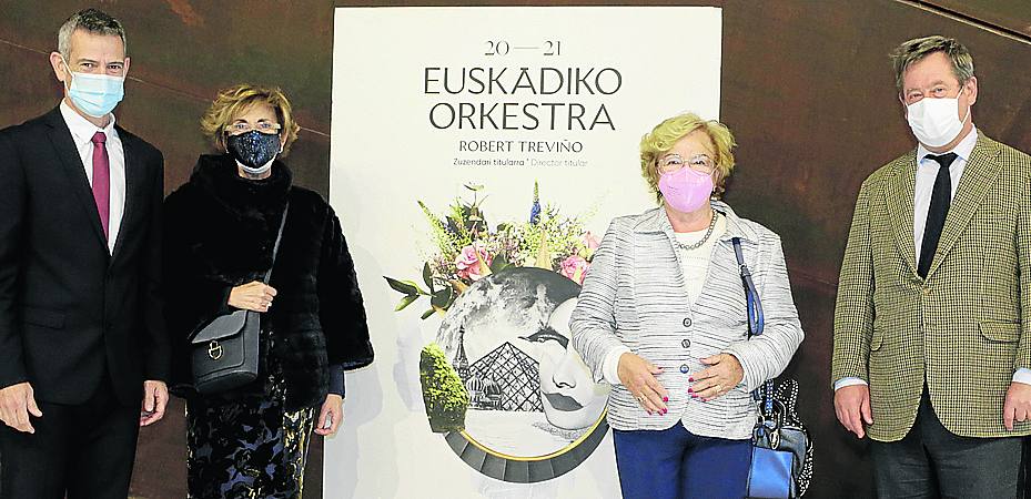 Oriol Roch, Begoña Ibarloza, Begoña Artabe y Bingen Zupiria. 