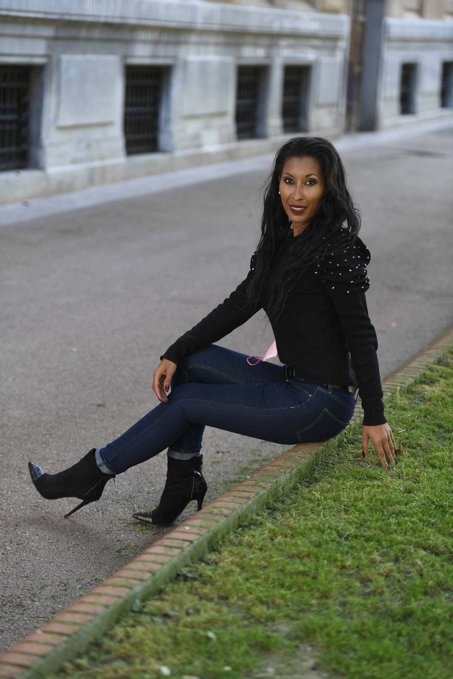 Fotos: Así es Amira, la candidata bilbaína al certamen nacional de belleza para mujeres con más de 30 años