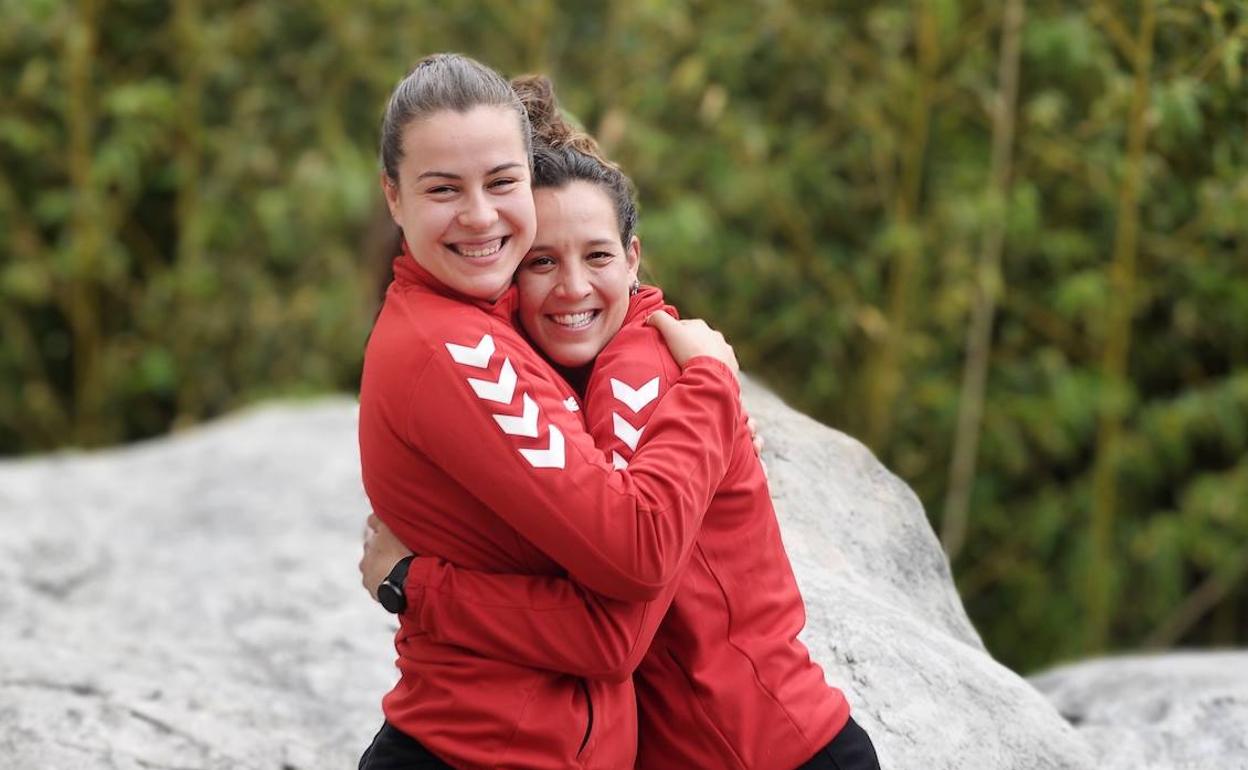 Las capitanas del Zuazo Ainhoa Hernández y Maddi Aalla no seguirán en el club el próximo curso. 