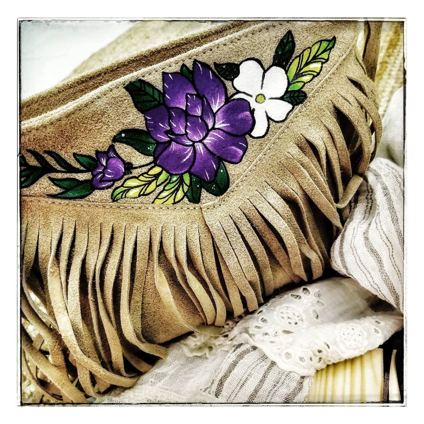 Fotos: Madre e hijo personalizan ropa y accesorios únicos en si tienda de Barakaldo