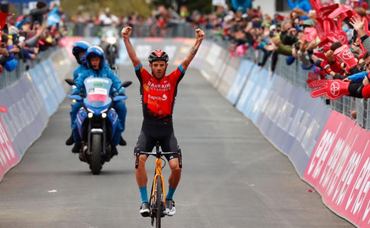 Damiano Caruso, vencedor en Alpe Motta. 