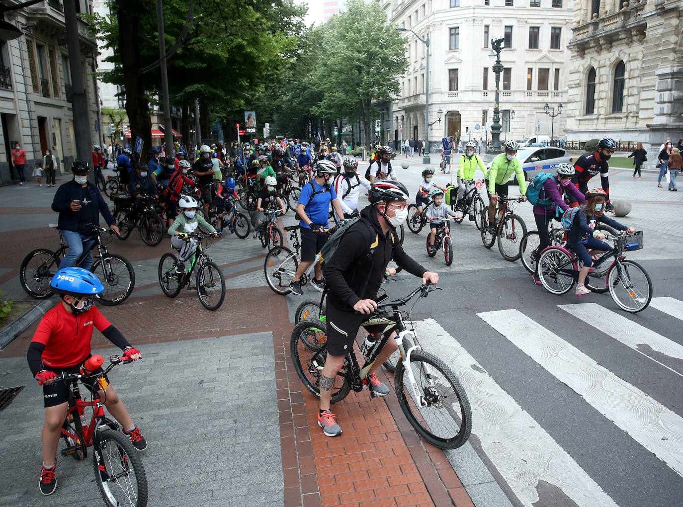 Fotos: Marcha ciclista para reclaramar un Bidegorri entre Bilbao y Barakaldo