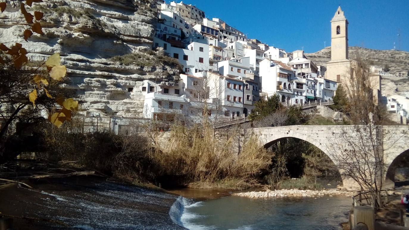 2.- ALCALÁ DEL JÚCAR (ALBACETE) 