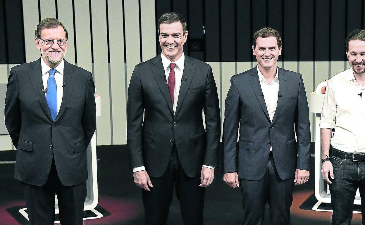 Mariano Rajoy, Pedro Sánchez, Albert Rivera y Pablo Iglesias, en junio de 2016, durante el último debate televisivo en el que participaron juntos. 