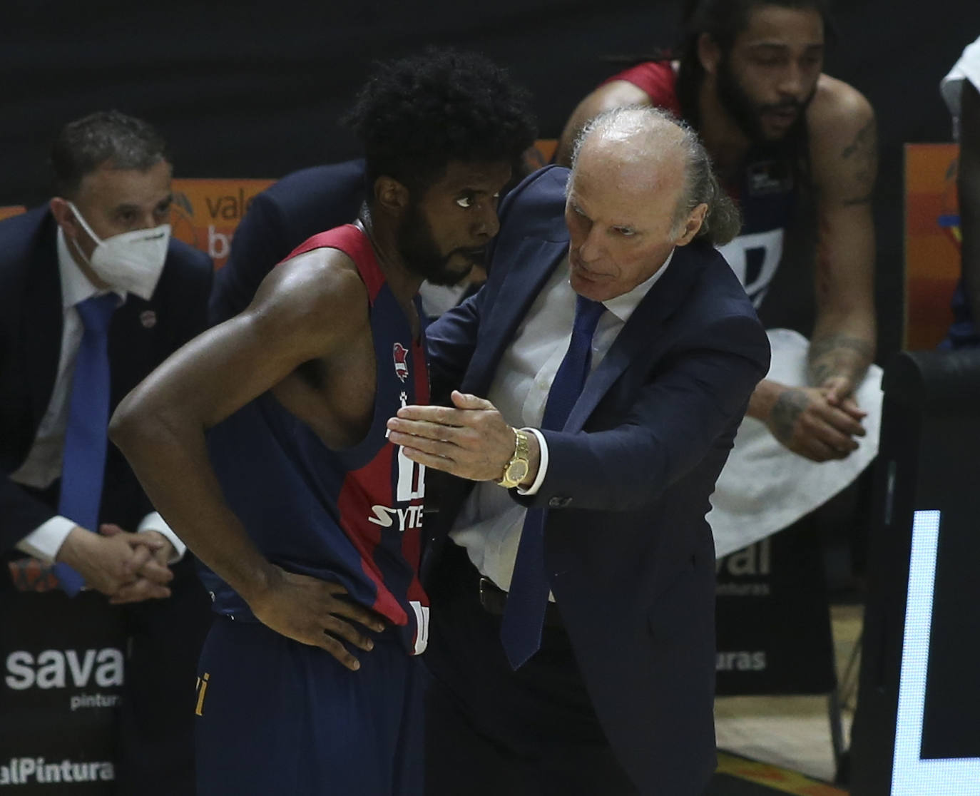 Fotos: Las mejores imágenes del Valencia - Baskonia