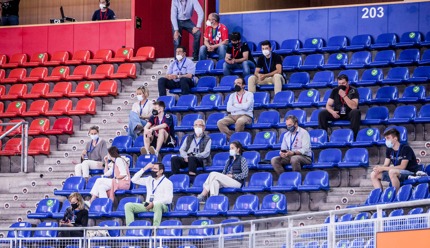 Fotos: Las mejores imágenes del Baskonia - Valencia