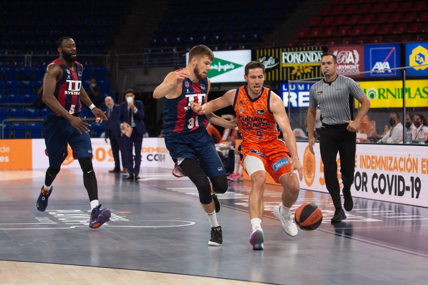 Fotos: Las mejores imágenes del Baskonia - Valencia