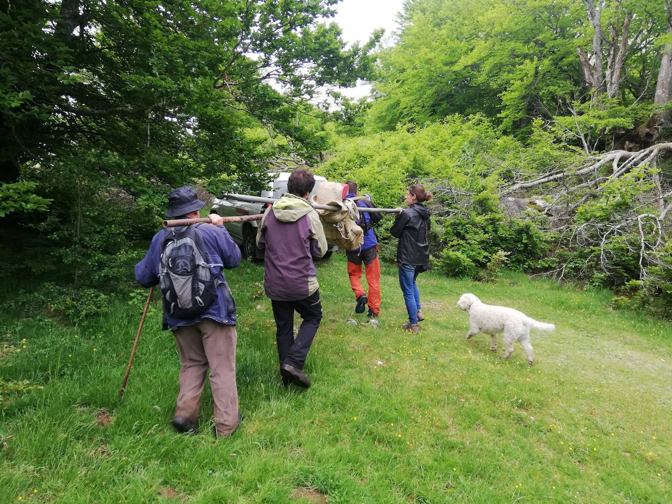 El grupo que recuperó la obra de Basterretxea llega al todoterreno.