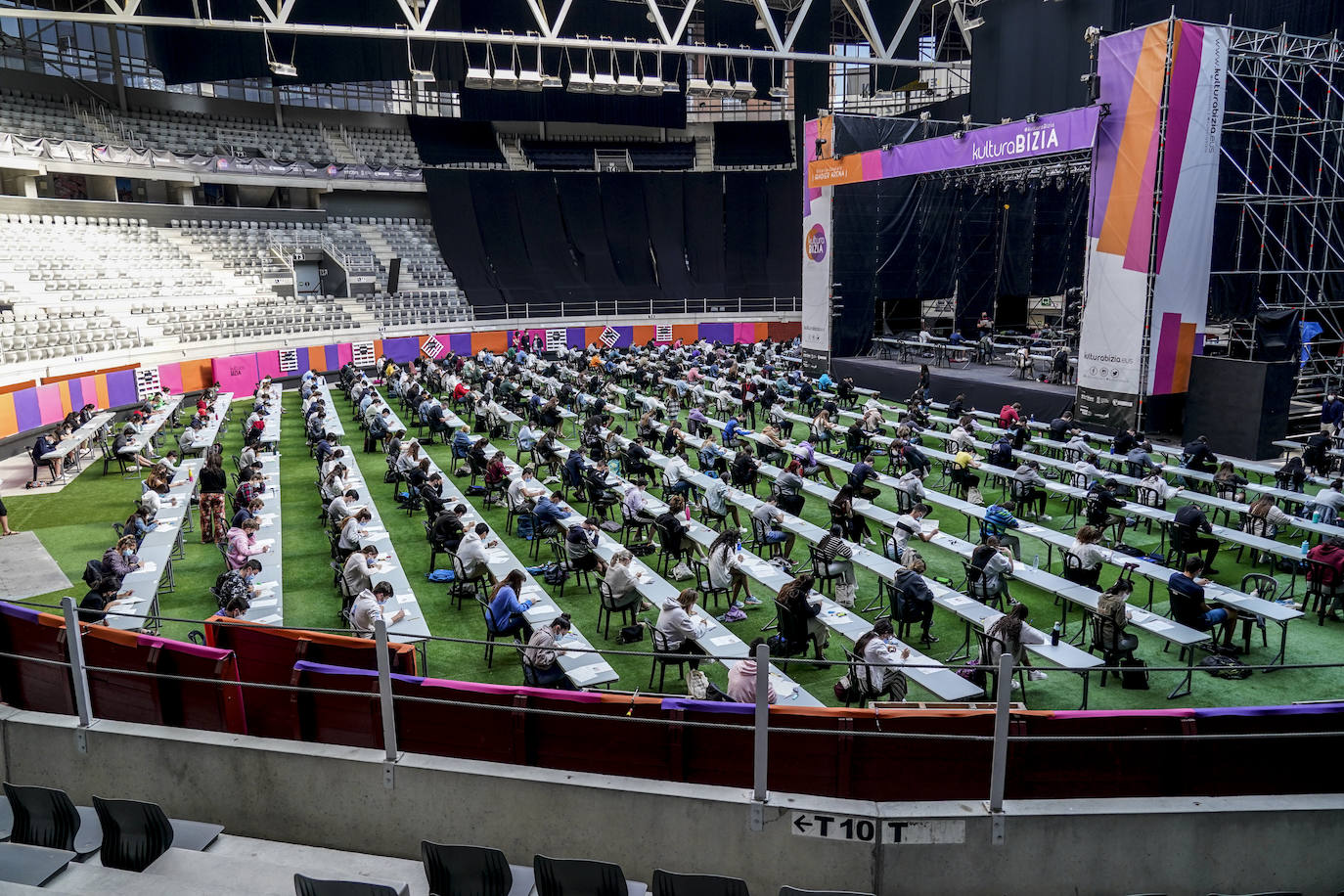 Fotos: Primera jornada de la Selectividad 2021 en Álava