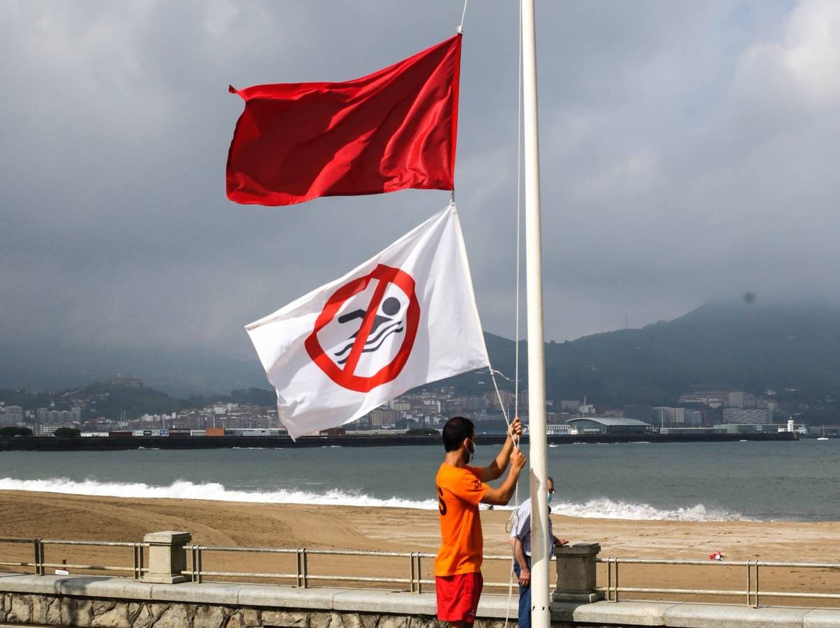 Fotos: Cerradas al baño 4 playas vizcaínas por la mala calidad del agua