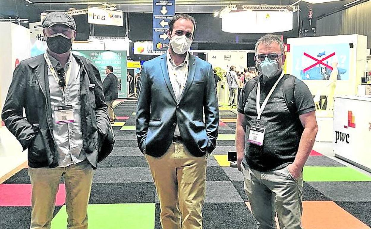 Eduardo Meana, Pablo de Juana y Salvador Benito, en Bilbao. 