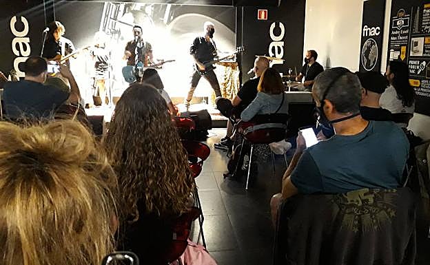 El quinteto en el Fnac lleno