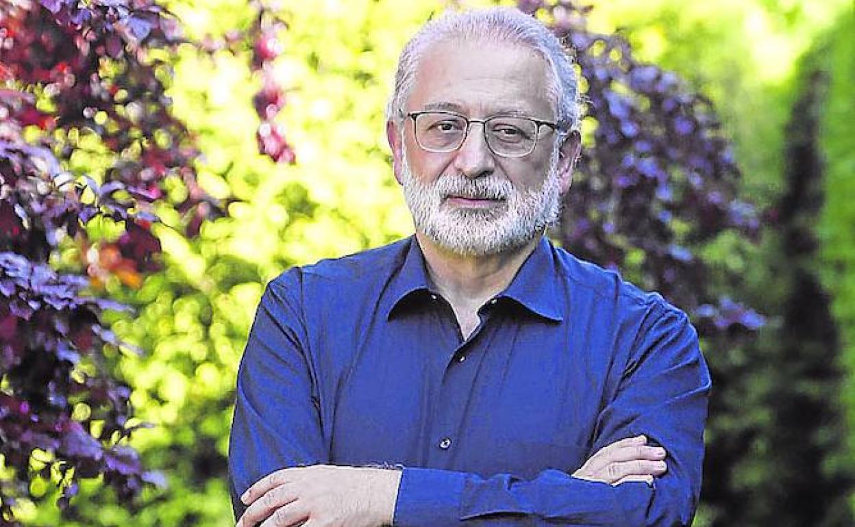 El epidemiólogo Daniel López-Acuña. 