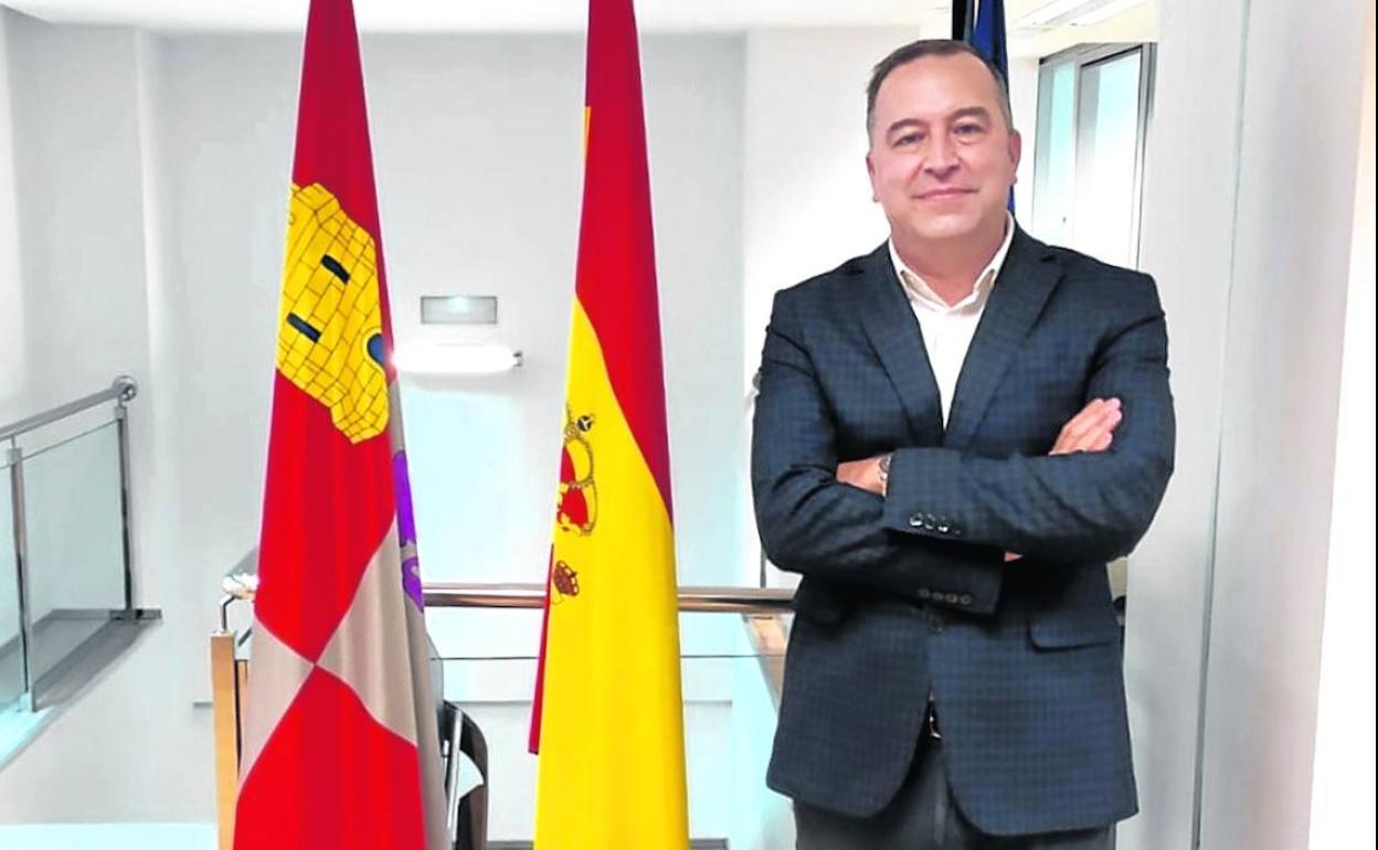 José Antonio Antón en la sede de la Delegación Provincial de Educación en Burgos.