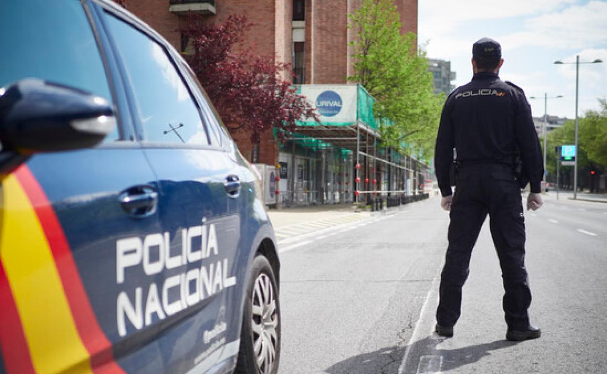 Desarticulada una red criminal que estafó más de 30 millones