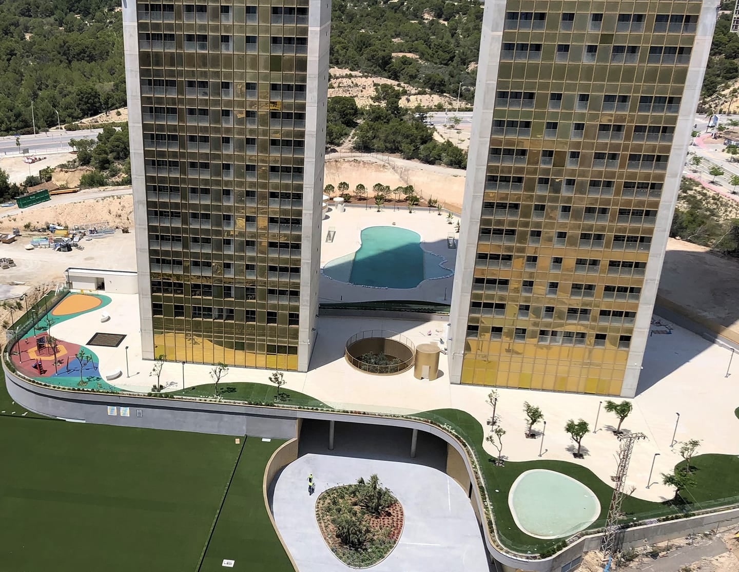 Fotos: Benidorm estrena un rascacielos de altura