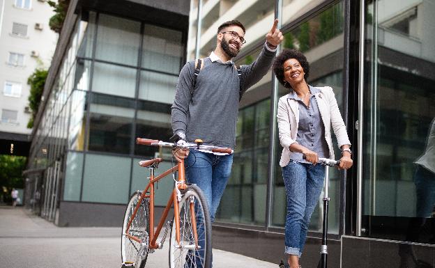 Los beneficios de circular en bicicleta o patinete eléctrico por tu ciudad