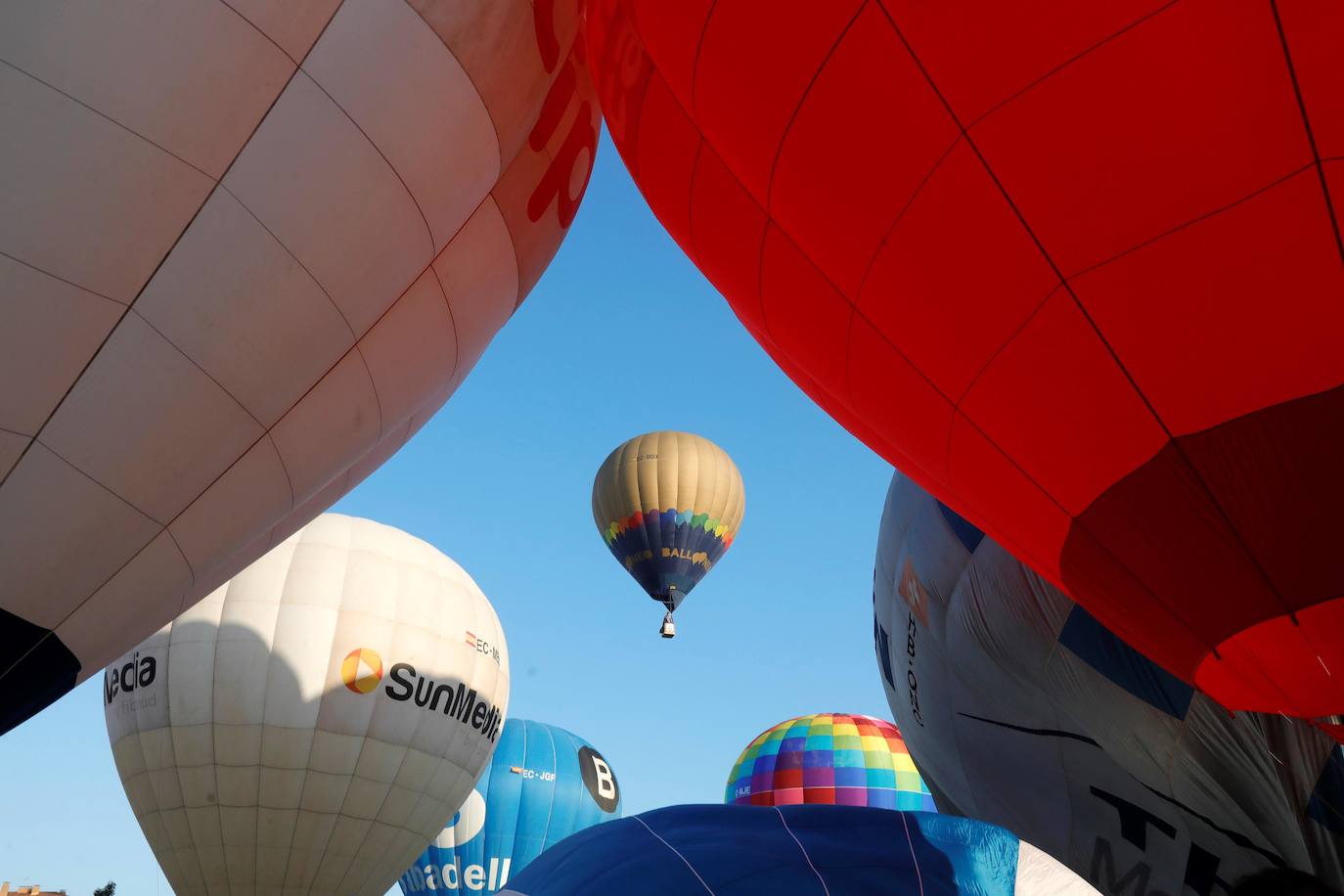 Fotos: Espectacular concentración de globos aerostáticos