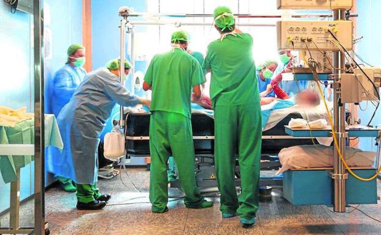 Covid Euskadi: Los ingresos en hospitales vascos se disparan un 150% en apenas diez días