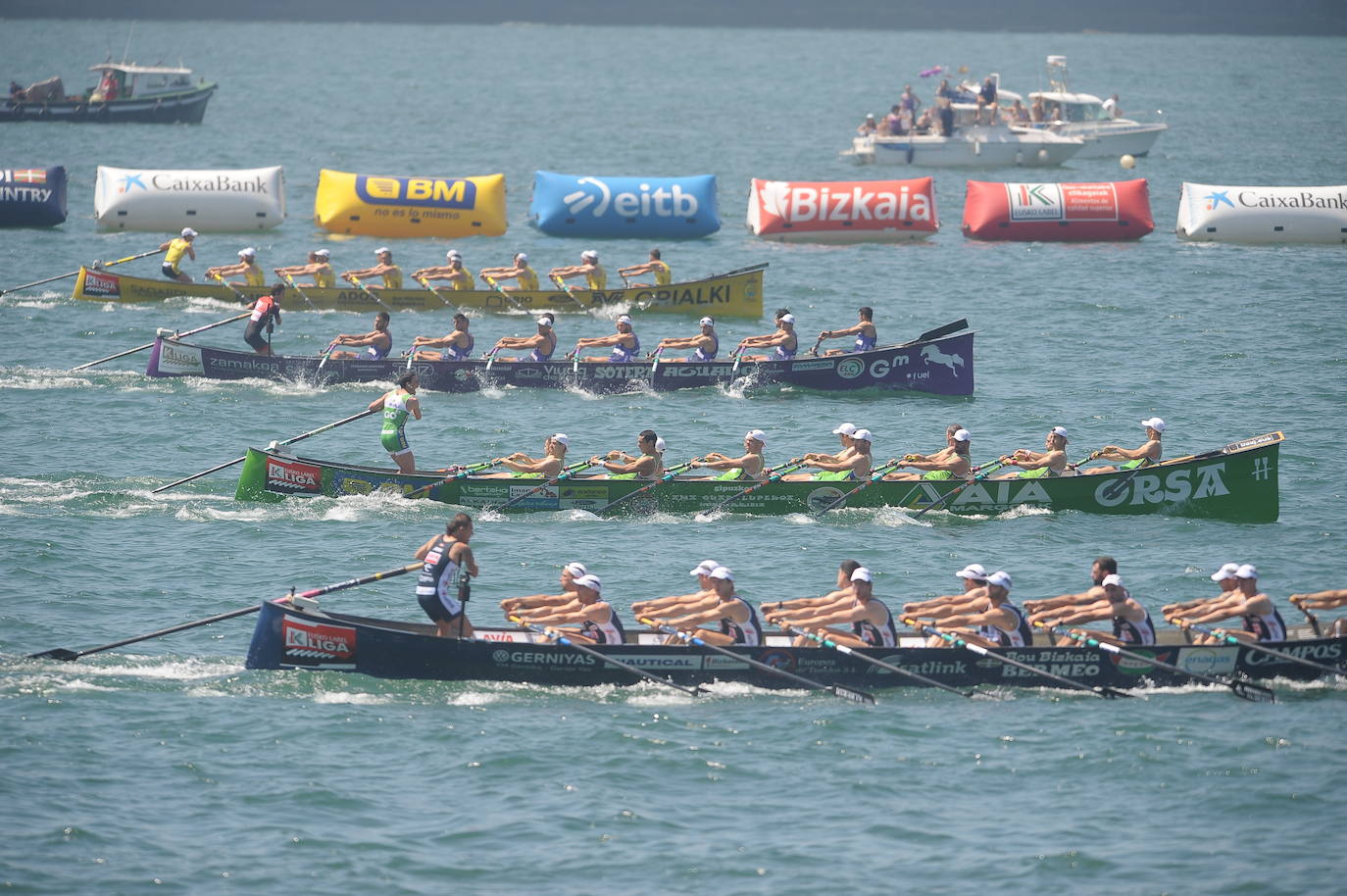 Fotos: Zierbena se lleva la Ikurriña de Getxo