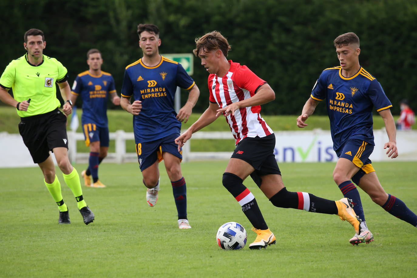 Fotos: Imágenes del partido del Bilbao Athletic vs el Mirandés