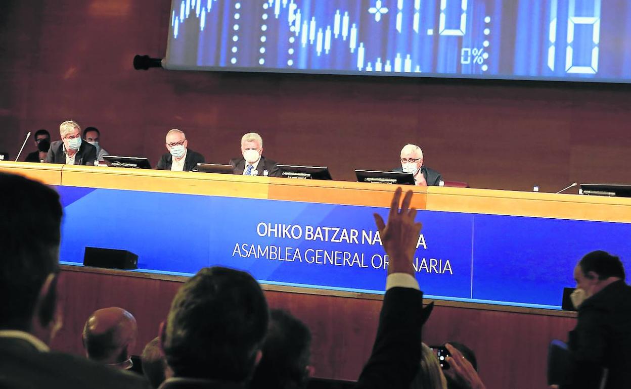 Un momento de la asamblea anual del Montepío, celebrada ayer en el Palacio Euskalduna.