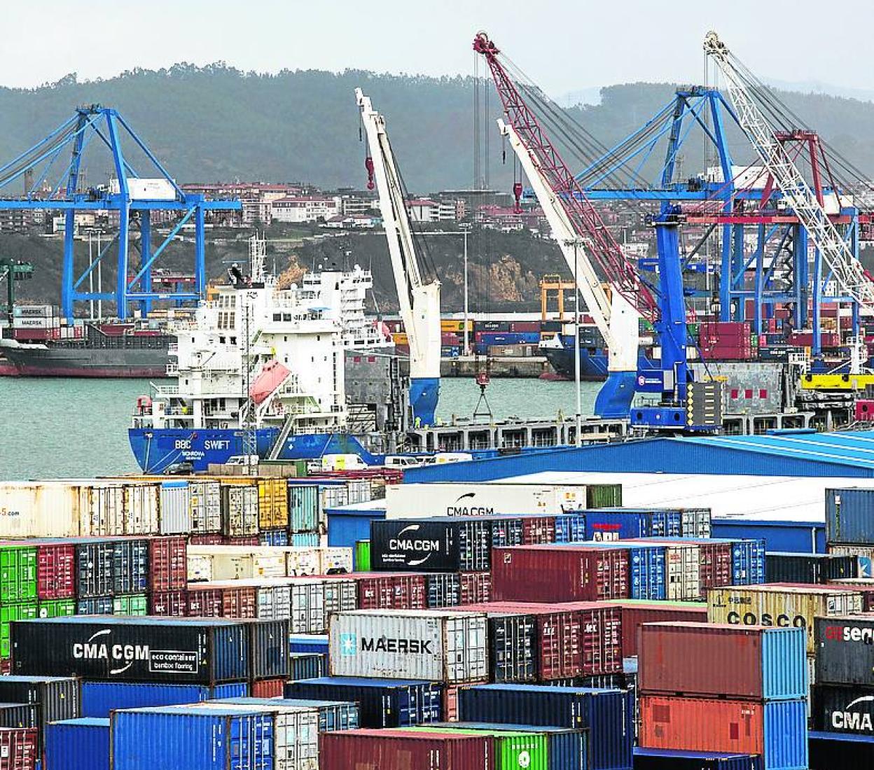 Movimiento de mercancías desde el Puerto de Bilbao. 