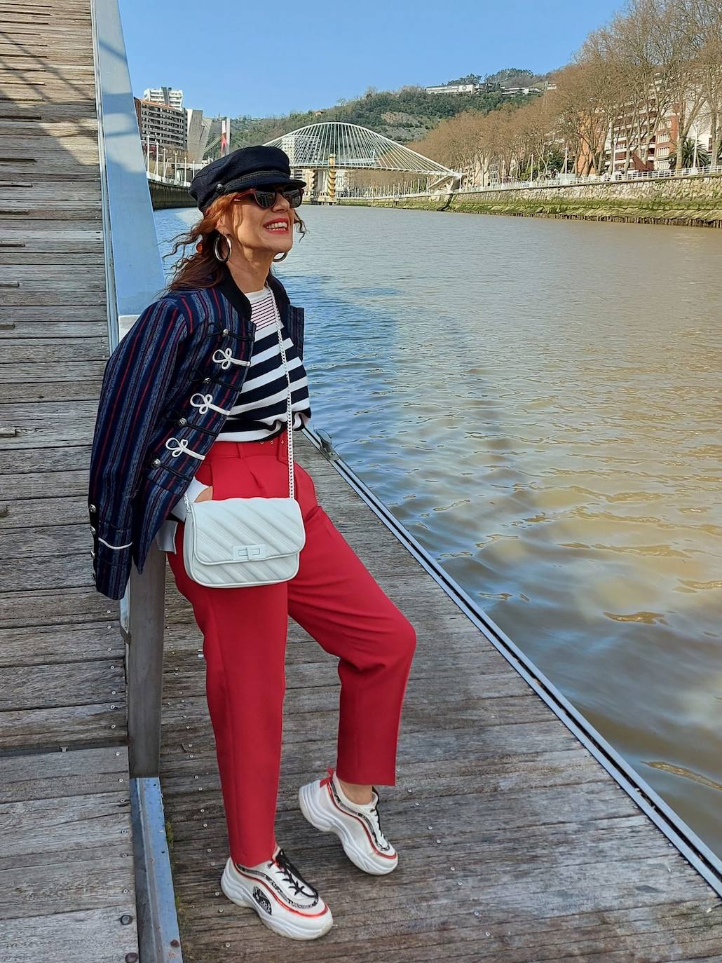 Fotos: Amaia, la periodista que no pasa desapercibida en Bilbao con sus looks asequibles y
